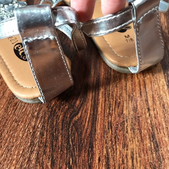 Rue21 Sandal with Silver Jewels M (7/8) - Picture 6 of 6